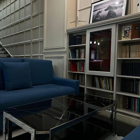 Madison Ave Hotel בישקק מראה חיצוני תמונה