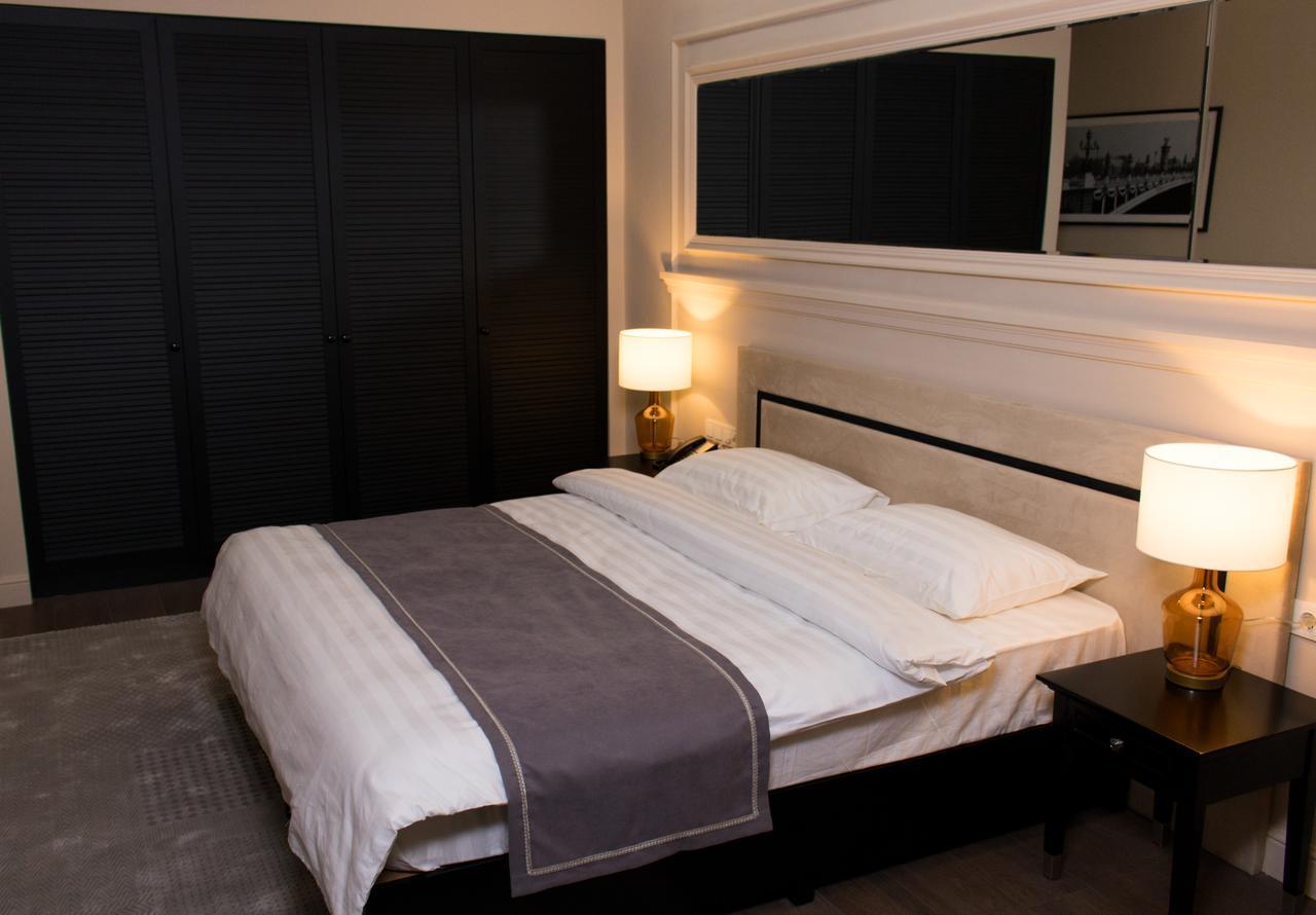 Madison Ave Hotel בישקק מראה חיצוני תמונה