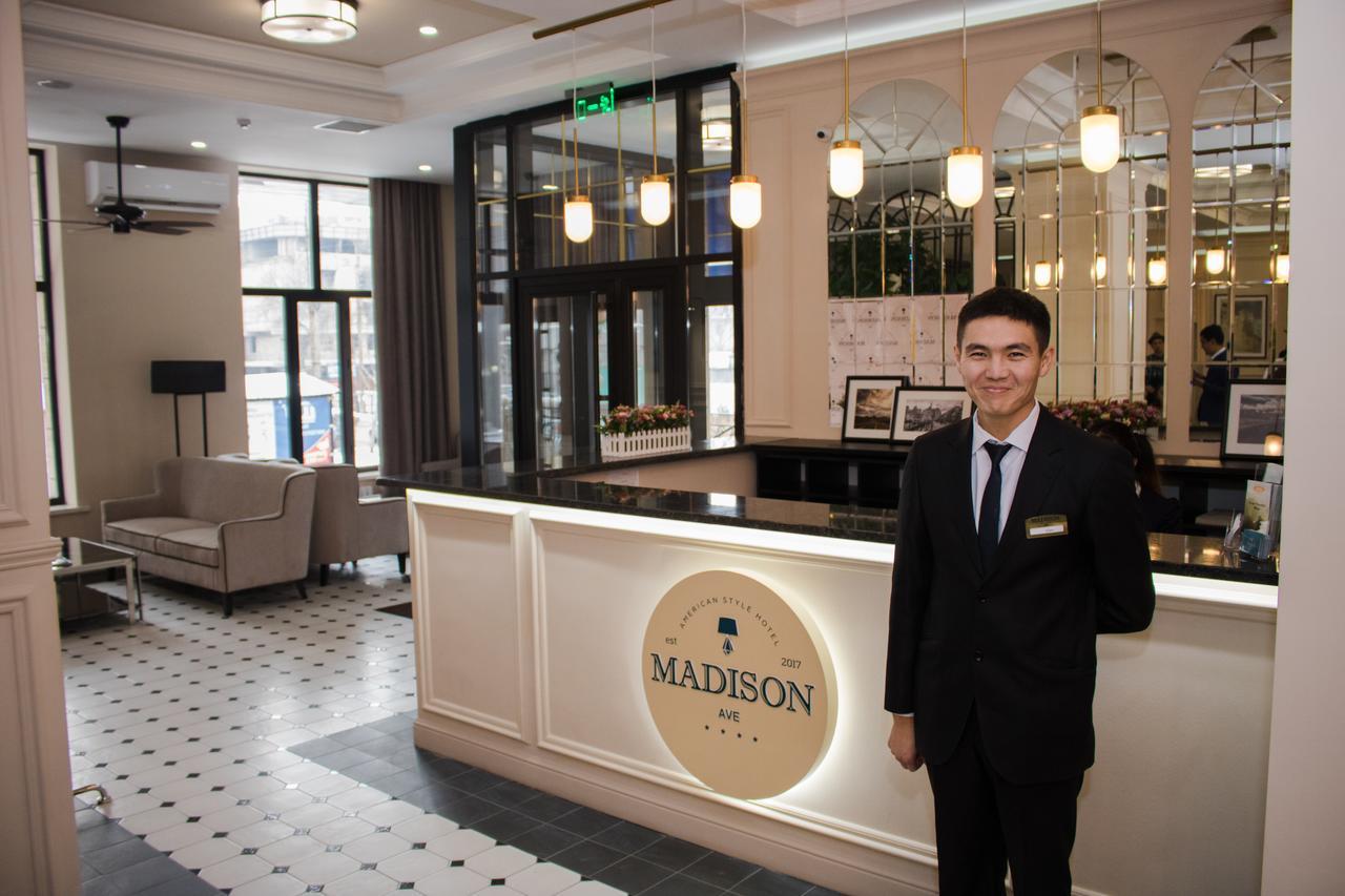 Madison Ave Hotel בישקק מראה חיצוני תמונה