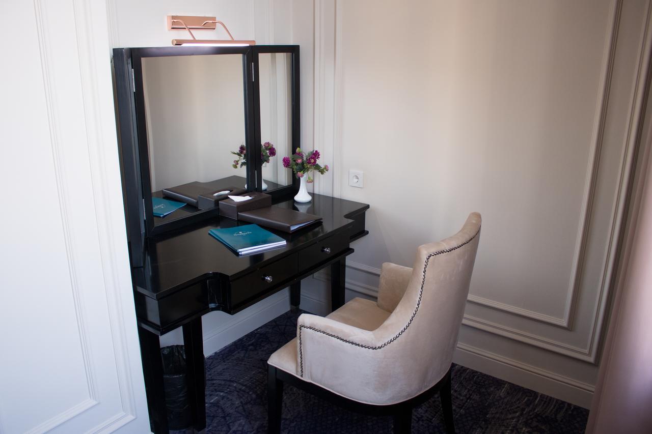 Madison Ave Hotel בישקק מראה חיצוני תמונה