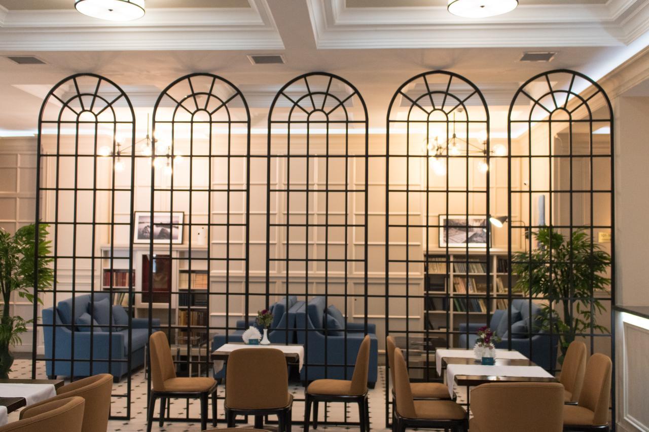 Madison Ave Hotel בישקק מראה חיצוני תמונה